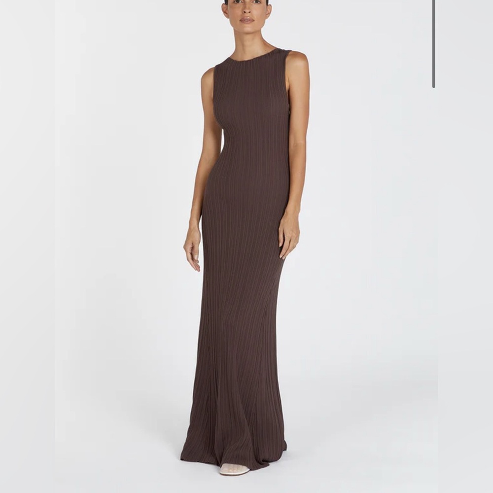 Elegant Brown Sleeveless Maxi Dress